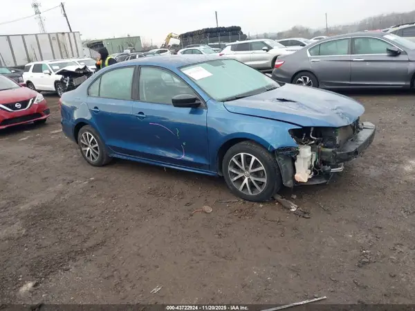 3VWD67AJ1GM390871 2016 VOLKSWAGEN JETTA - Image 1