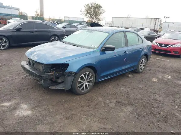 3VWD67AJ1GM390871 2016 VOLKSWAGEN JETTA - Image 2