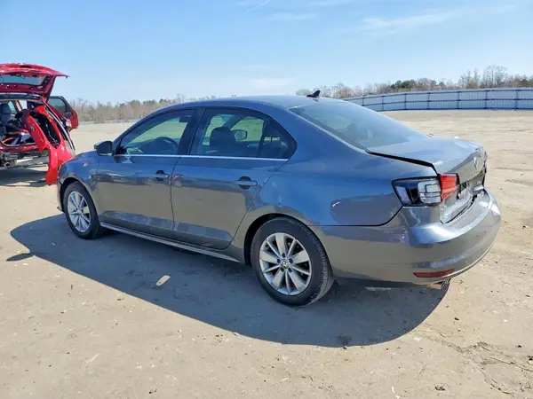 3VWD67AJ1GM397593 2016 VOLKSWAGEN JETTA - Image 2