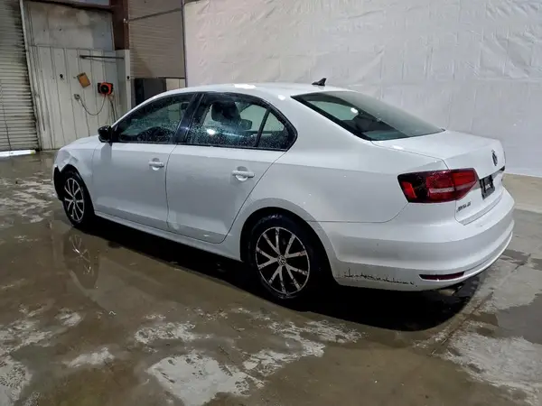 3VWD67AJ2GM205372 2016 VOLKSWAGEN JETTA - Image 2