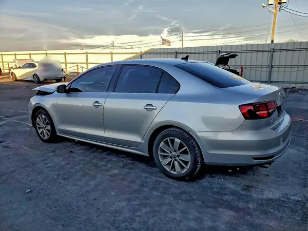 3VWD67AJ2GM211950 2016 VOLKSWAGEN JETTA - Image 2