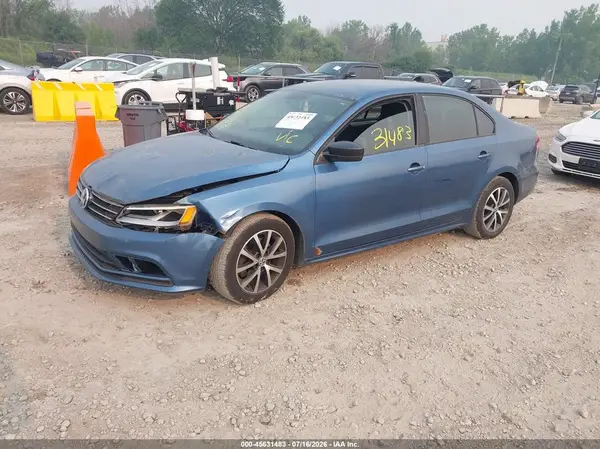 3VWD67AJ2GM217702 2016 VOLKSWAGEN JETTA - Image 2