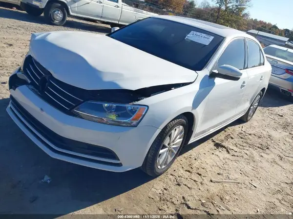3VWD67AJ2GM232622 2016 VOLKSWAGEN JETTA - Image 2