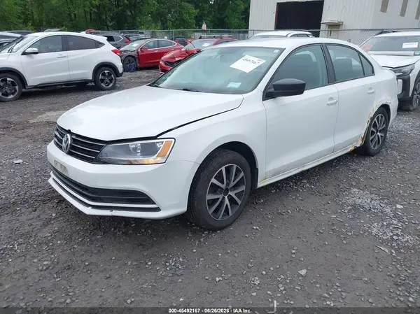 3VWD67AJ2GM238243 2016 VOLKSWAGEN JETTA - Image 2