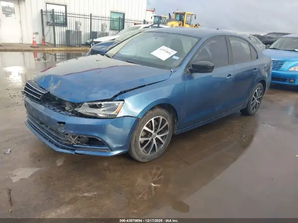 3VWD67AJ2GM261750 2016 VOLKSWAGEN JETTA - Image 2