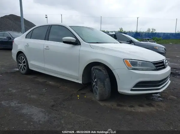 3VWD67AJ2GM264101 2016 VOLKSWAGEN JETTA - Image 1