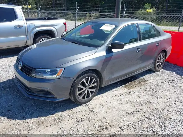 3VWD67AJ2GM265541 2016 VOLKSWAGEN JETTA - Image 2