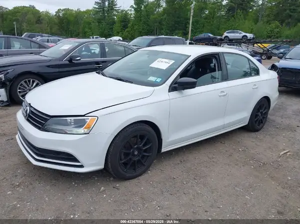 3VWD67AJ2GM274790 2016 VOLKSWAGEN JETTA - Image 2