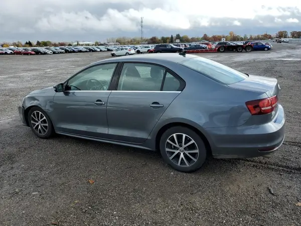 3VWD67AJ2GM281626 2016 VOLKSWAGEN JETTA - Image 2