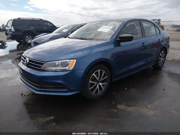 3VWD67AJ2GM307433 2016 VOLKSWAGEN JETTA - Image 2