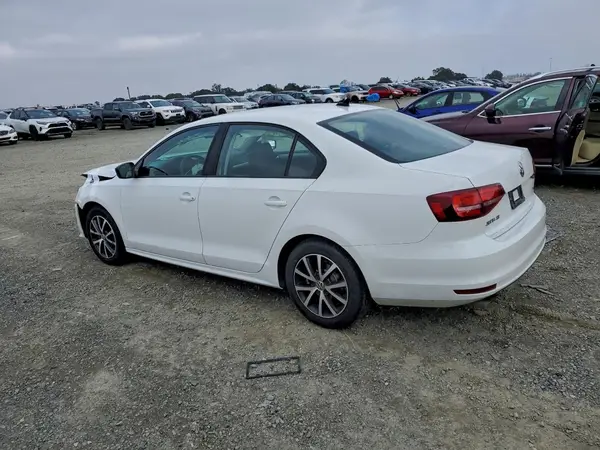 3VWD67AJ2GM310297 2016 VOLKSWAGEN JETTA - Image 2