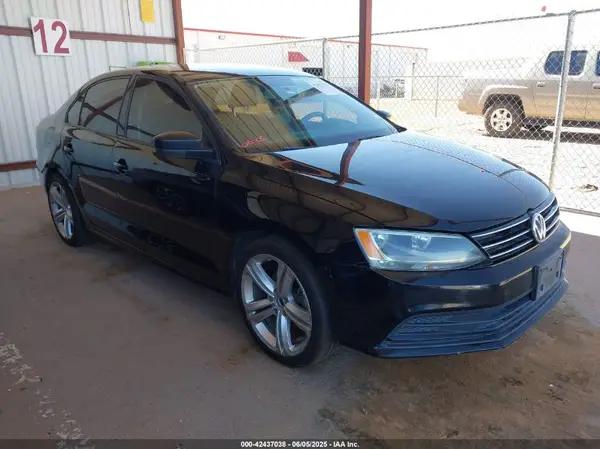 3VWD67AJ2GM311417 2016 VOLKSWAGEN JETTA - Image 1