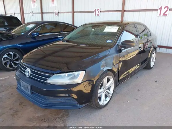 3VWD67AJ2GM311417 2016 VOLKSWAGEN JETTA - Image 2