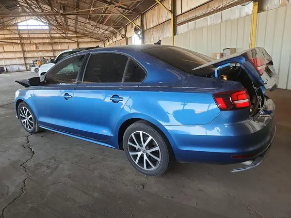 3VWD67AJ2GM316195 2016 VOLKSWAGEN JETTA - Image 2