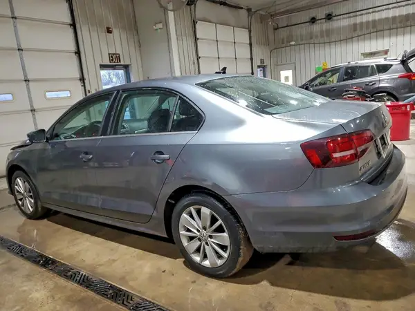 3VWD67AJ2GM318125 2016 VOLKSWAGEN JETTA - Image 2