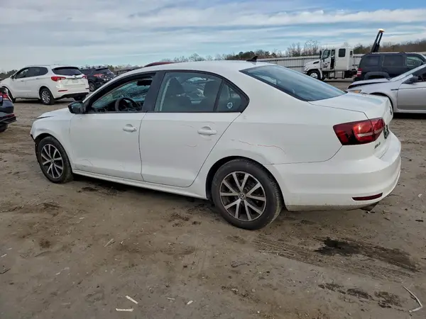 3VWD67AJ2GM379670 2016 VOLKSWAGEN JETTA - Image 2