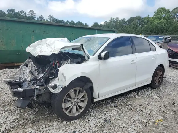 3VWD67AJ2GM398137 2016 VOLKSWAGEN JETTA - Image 1