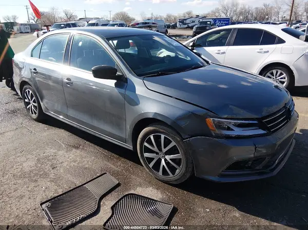 3VWD67AJ2GM406303 2016 VOLKSWAGEN JETTA - Image 1