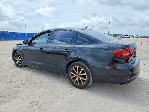 3VWD67AJ2GM417544 2016 VOLKSWAGEN JETTA - Image 2