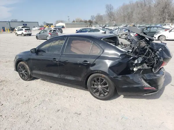 3VWD67AJ3GM235545 2016 VOLKSWAGEN JETTA - Image 2