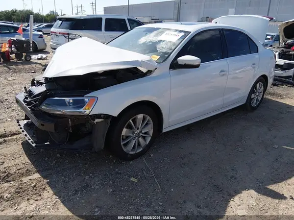 3VWD67AJ3GM237490 2016 VOLKSWAGEN JETTA - Image 2