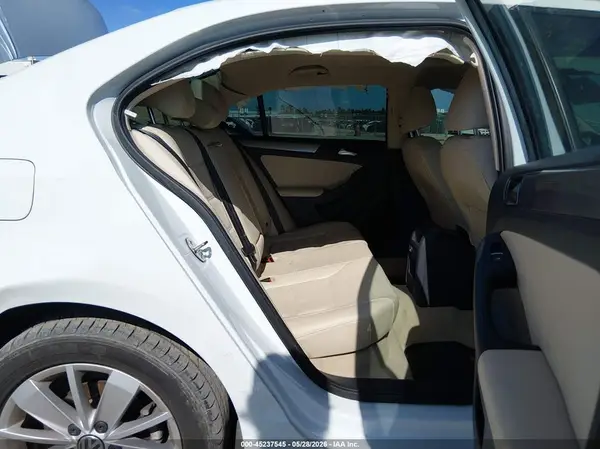 3VWD67AJ3GM237490 2016 VOLKSWAGEN JETTA - Image 8