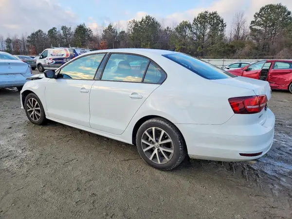 3VWD67AJ3GM260493 2016 VOLKSWAGEN JETTA - Image 2
