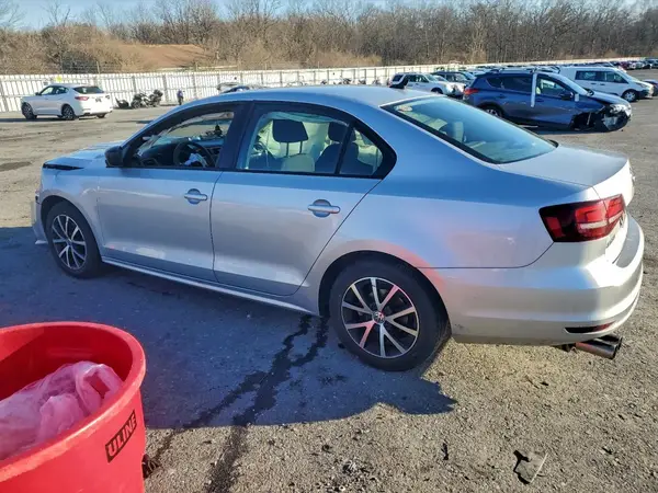3VWD67AJ3GM311491 2016 VOLKSWAGEN JETTA - Image 2