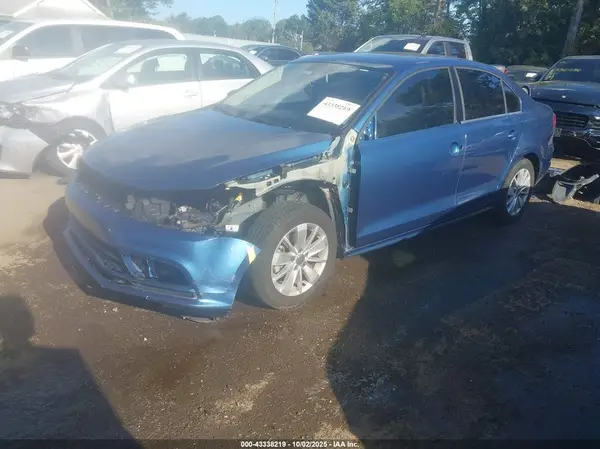 3VWD67AJ3GM315461 2016 VOLKSWAGEN JETTA - Image 2