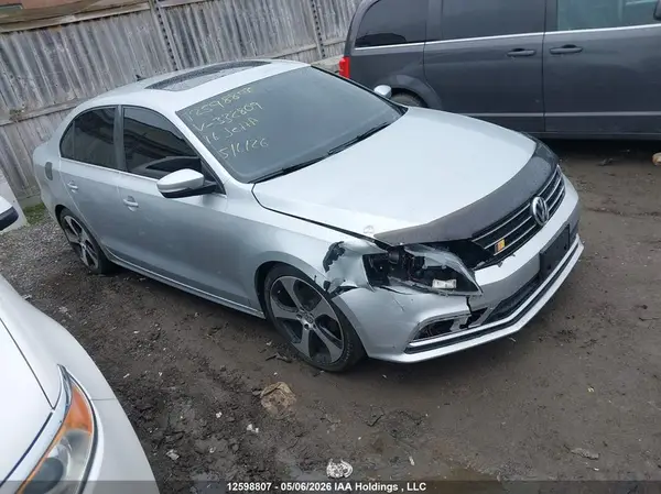 3VWD67AJ3GM332809 2016 VOLKSWAGEN JETTA - Image 1