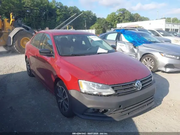 3VWD67AJ3GM334981 2016 VOLKSWAGEN JETTA - Image 1