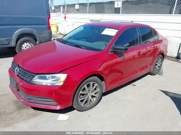 3VWD67AJ3GM335001 2016 VOLKSWAGEN JETTA - Image 2