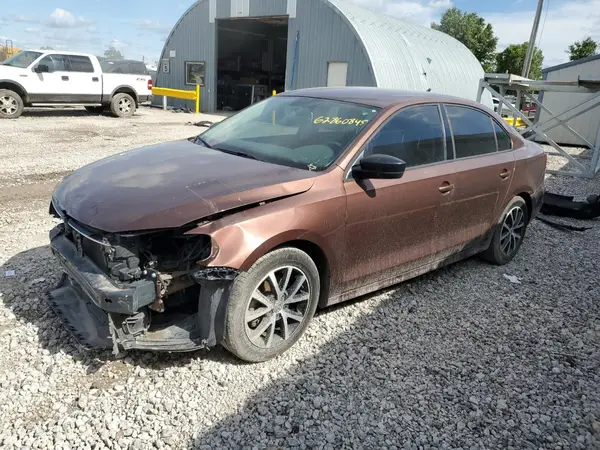 3VWD67AJ3GM339629 2016 VOLKSWAGEN JETTA - Image 1
