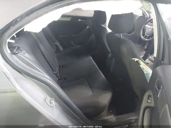 3VWD67AJ3GM347858 2016 VOLKSWAGEN JETTA - Image 8