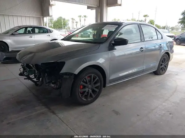 3VWD67AJ3GM349996 2016 VOLKSWAGEN JETTA - Image 2