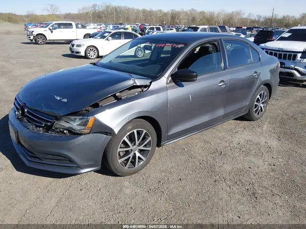 3VWD67AJ3GM362893 2016 VOLKSWAGEN JETTA - Image 2