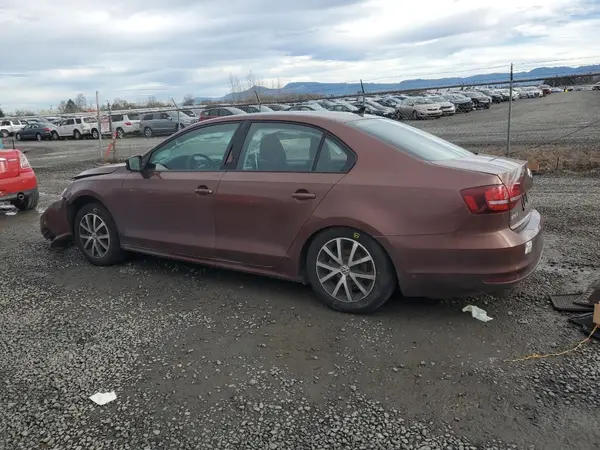 3VWD67AJ3GM367477 2016 VOLKSWAGEN JETTA - Image 2