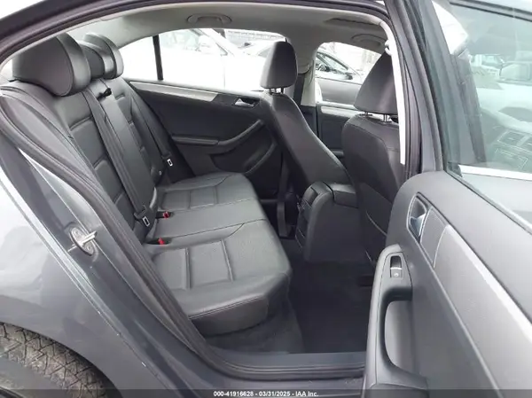 3VWD67AJ3GM370752 2016 VOLKSWAGEN JETTA - Image 8