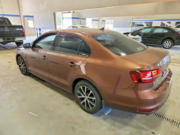 3VWD67AJ3GM380827 2016 VOLKSWAGEN JETTA - Image 2