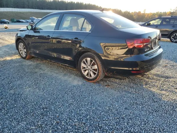 3VWD67AJ3GM384876 2016 VOLKSWAGEN JETTA - Image 2