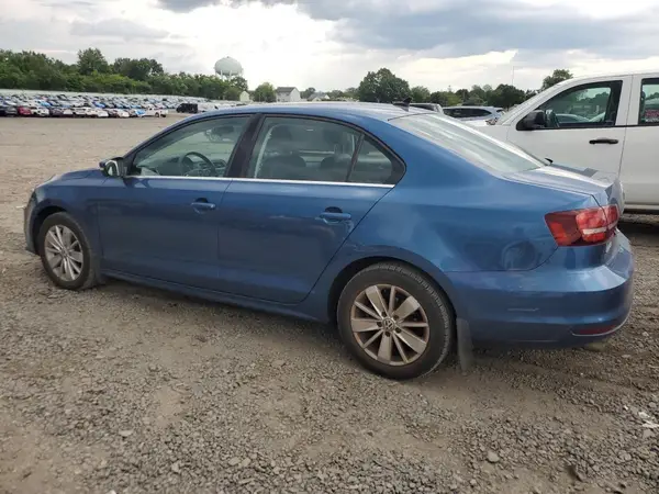 3VWD67AJ3GM390452 2016 VOLKSWAGEN JETTA - Image 2