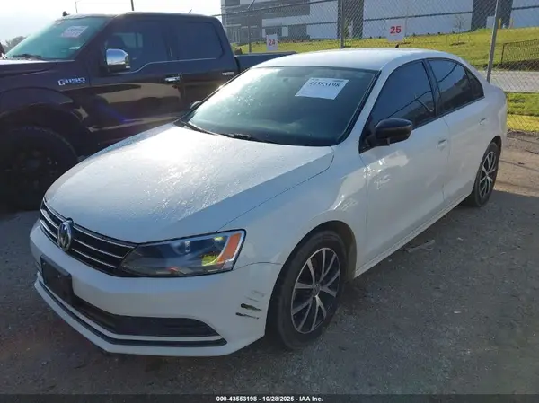 3VWD67AJ4GM216714 2016 VOLKSWAGEN JETTA - Image 2