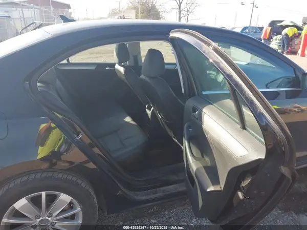 3VWD67AJ4GM231245 2016 VOLKSWAGEN JETTA - Image 8
