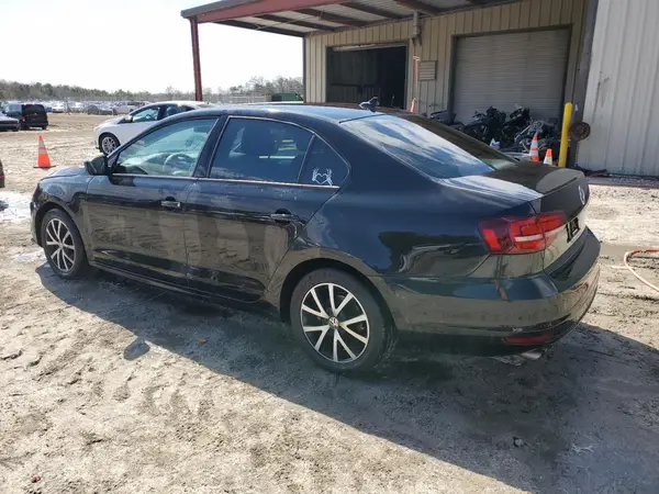 3VWD67AJ4GM239779 2016 VOLKSWAGEN JETTA - Image 2