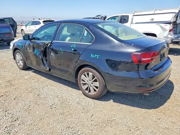 3VWD67AJ4GM244092 2016 VOLKSWAGEN JETTA - Image 2