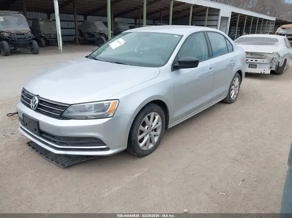 3VWD67AJ4GM250006 2016 VOLKSWAGEN JETTA - Image 2