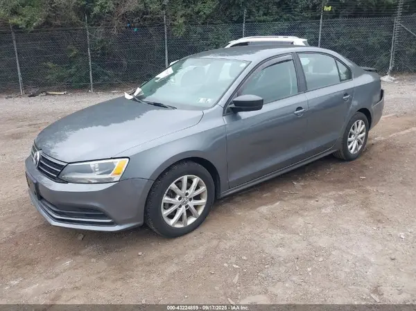 3VWD67AJ4GM250670 2016 VOLKSWAGEN JETTA - Image 2