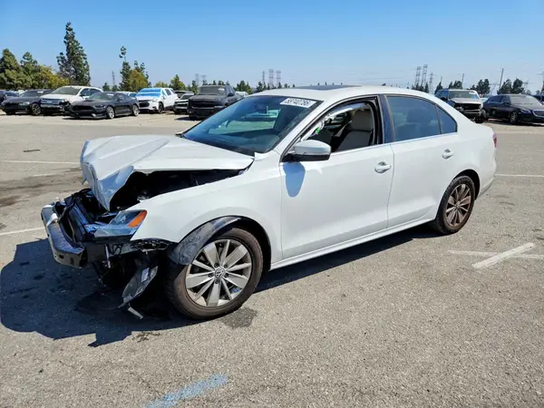 3VWD67AJ4GM257165 2016 VOLKSWAGEN JETTA - Image 1