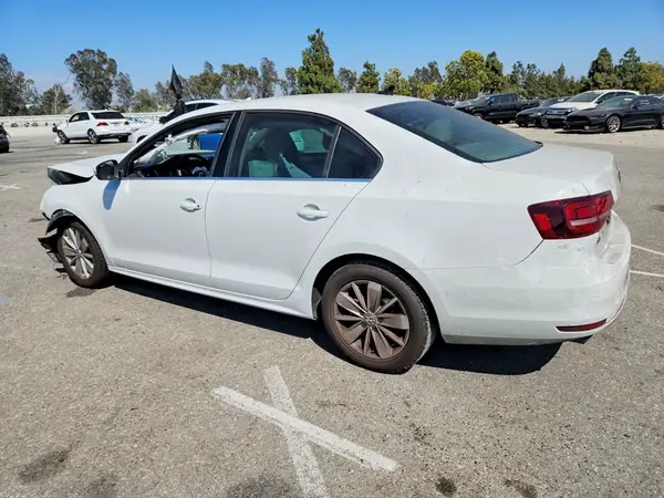 3VWD67AJ4GM257165 2016 VOLKSWAGEN JETTA - Image 2