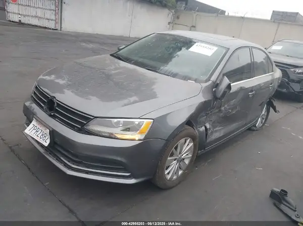 3VWD67AJ4GM259305 2016 VOLKSWAGEN JETTA - Image 2